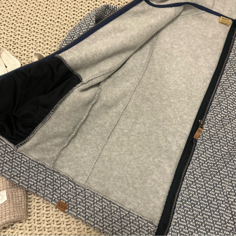 Roxy Fleece Jacket - image 4